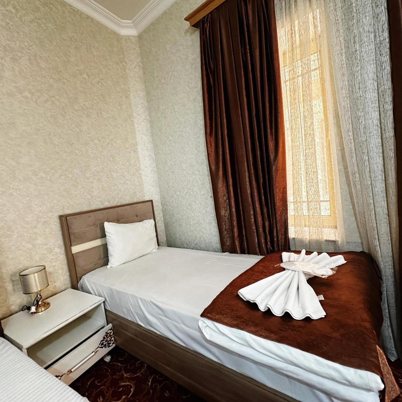 Avi Hotel Баку Экстерьер фото