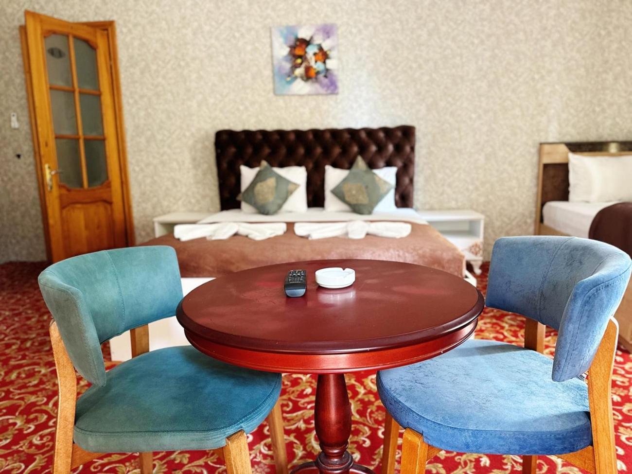 Avi Hotel Баку Экстерьер фото