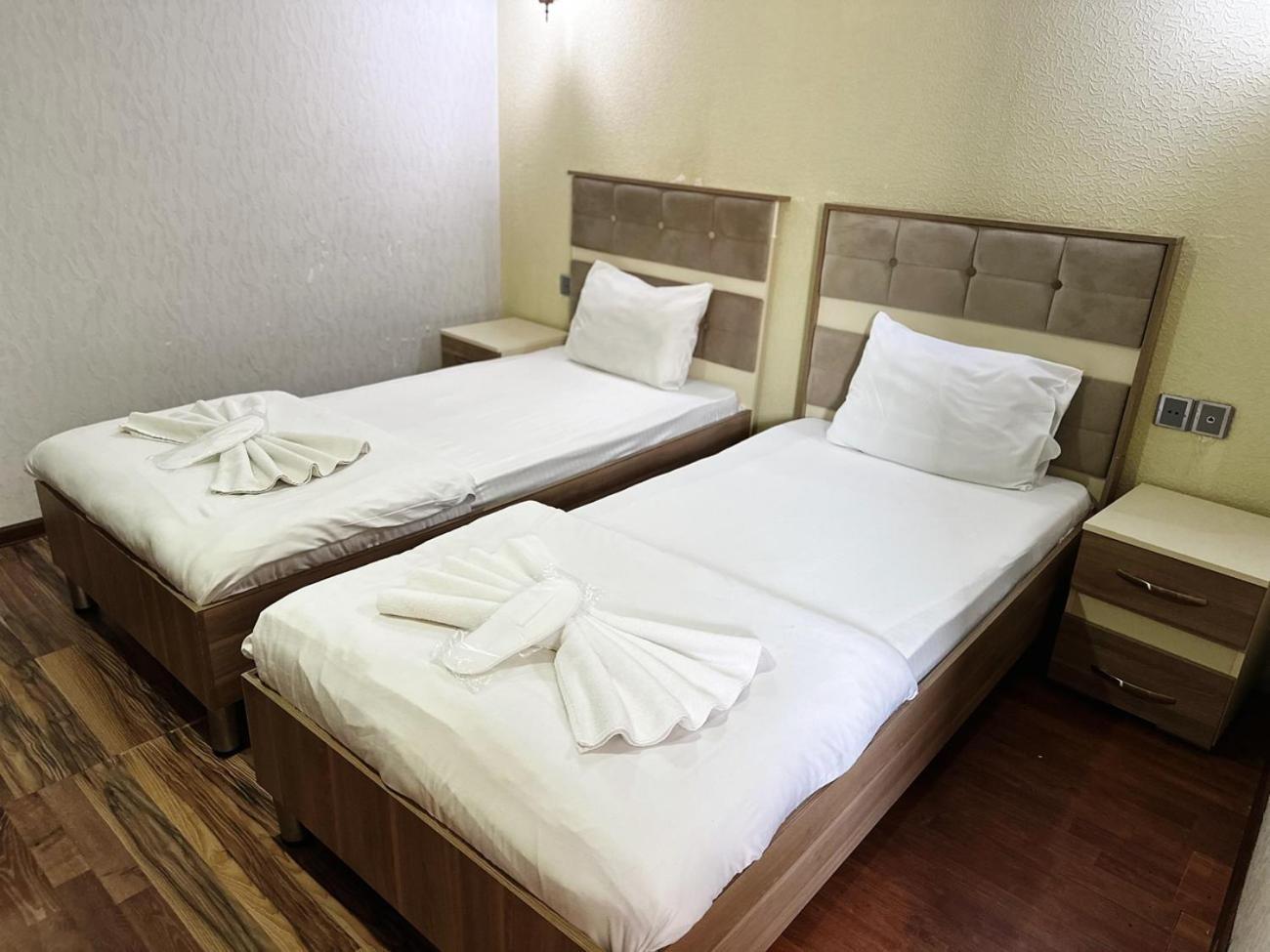 Avi Hotel Баку Экстерьер фото