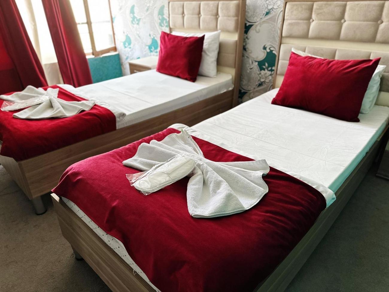 Avi Hotel Баку Экстерьер фото
