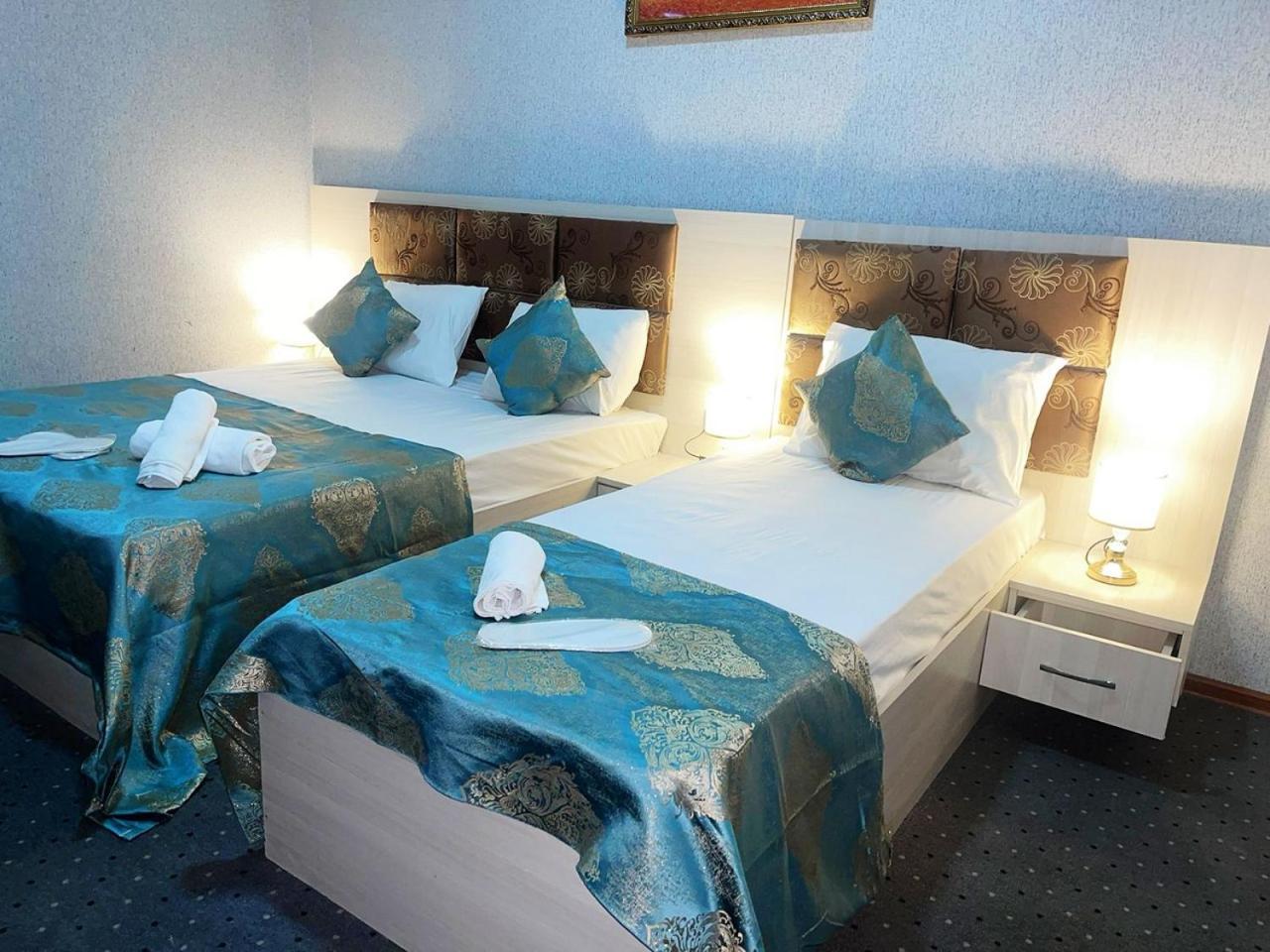 Avi Hotel Баку Экстерьер фото