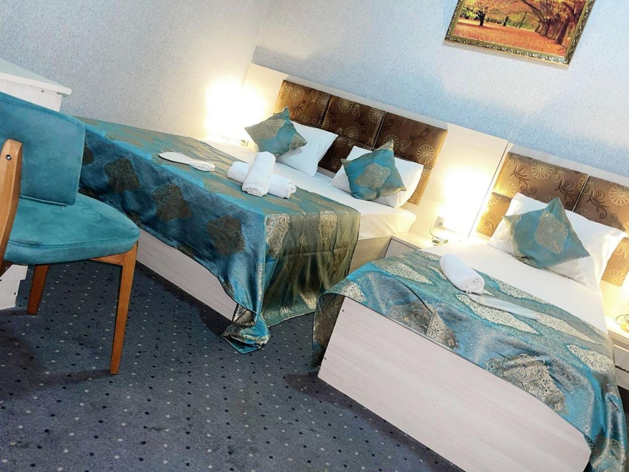 Avi Hotel Баку Экстерьер фото